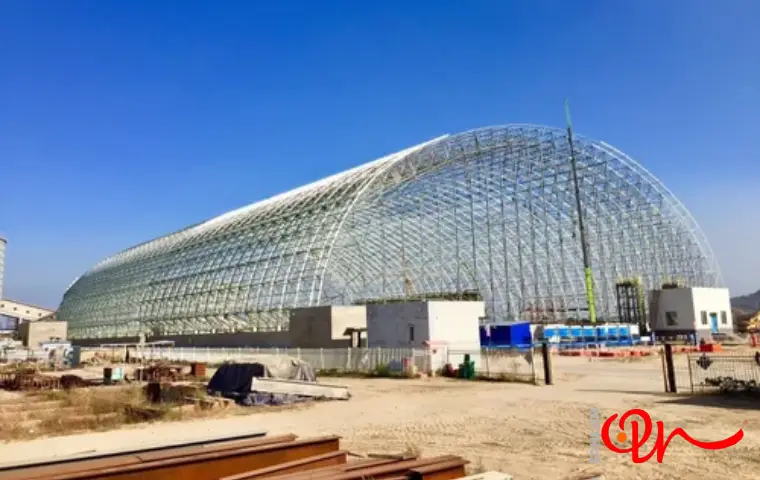 نمونهای از یک اسپیس فریم تونلی  در حال ساخت