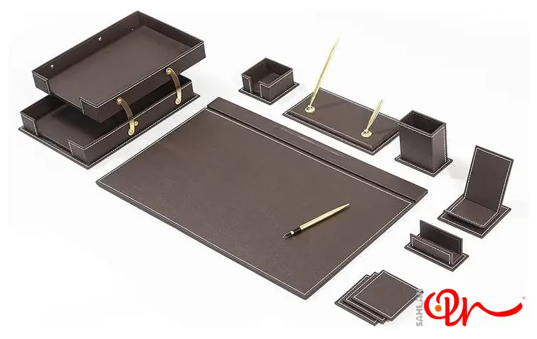 ست رومیزی اداری به رنگ قهوه‌ای با امکانات بالا