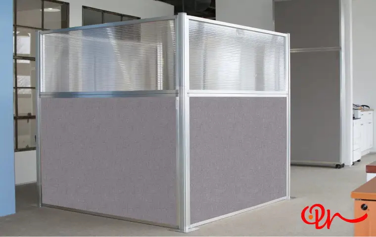 پارتیشن کوچک اداری با دیواره سفیدرنگ