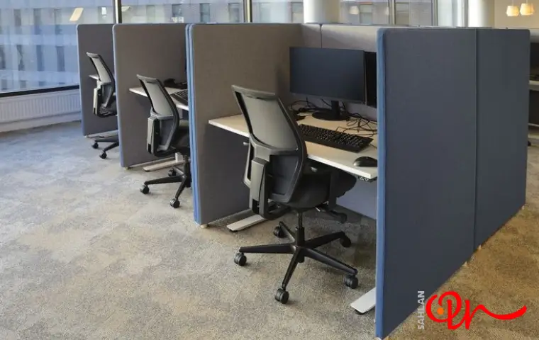 نصب پارتیشنهای اداری برای جداسازی فضای هر کدام از کارمندان